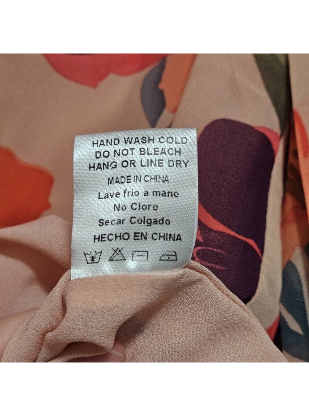 Medium Peach Blossom Printed Pleated Long pleated Sleeve Top peach magenta poppy - Picture 16 of 16